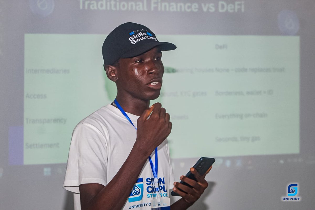 socscuniport's tweet image. FLASHBACK TO OUR DEFI ON SUI PROGRAM THIS MONTH🎊
Our technical lead shared expert insights with our club members, sparking an impactful and interactive session💥
Attendees got answers to their burning questions, taking away valuable knowledge and connections🌹
It was massive…