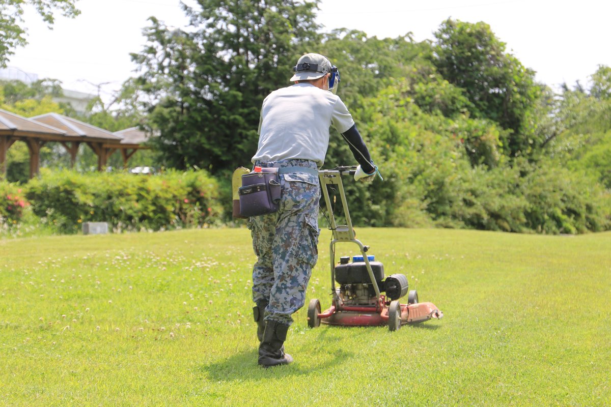 jasdf_hyakuri's tweet image. #百里基地 で働いてみませんか?
百里基地では本日から非常勤隊員(基地等内地表管理作業員(草刈))を募集いたします。
募集人数は6名で募集期間は7月13日(日)までです。採用試験は7月23日(水)を予定しています。ご興味のある方は百里基地HPをご覧ください。
mod.go.jp/asdf/hyakuri/