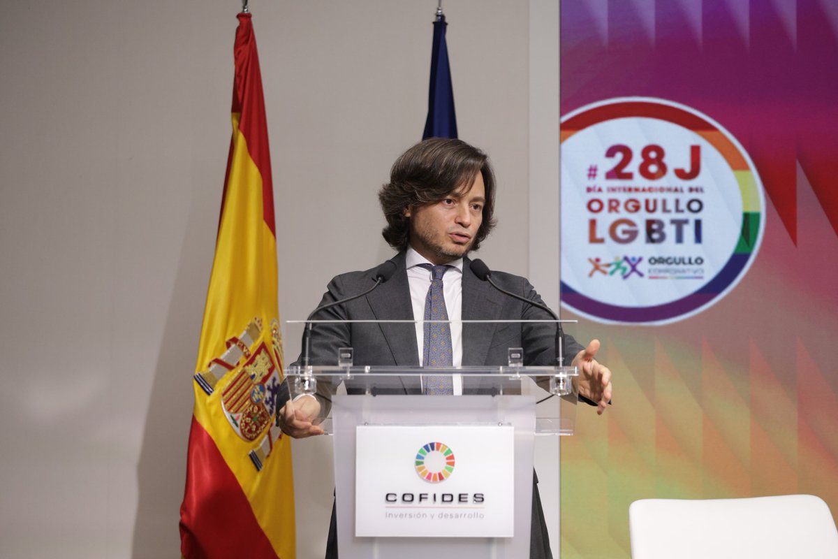 COFIDES (@cofides) on Twitter photo El presidente de <a href="/REDI_ES/">REDI.LGBTI</a> y socio de Uría Menéndez, Borja Sainz de Aja, destaca las labores de sensibilización y formación, y el servicio a la sociedad que presta la asociación.
#LGBTIQ+ #diversidad #inclusión El presidente de <a href="/REDI_ES/">REDI.LGBTI</a> y socio de Uría Menéndez, Borja Sainz de Aja, destaca las labores de sensibilización y formación, y el servicio a la sociedad que presta la asociación.
#LGBTIQ+ #diversidad #inclusión