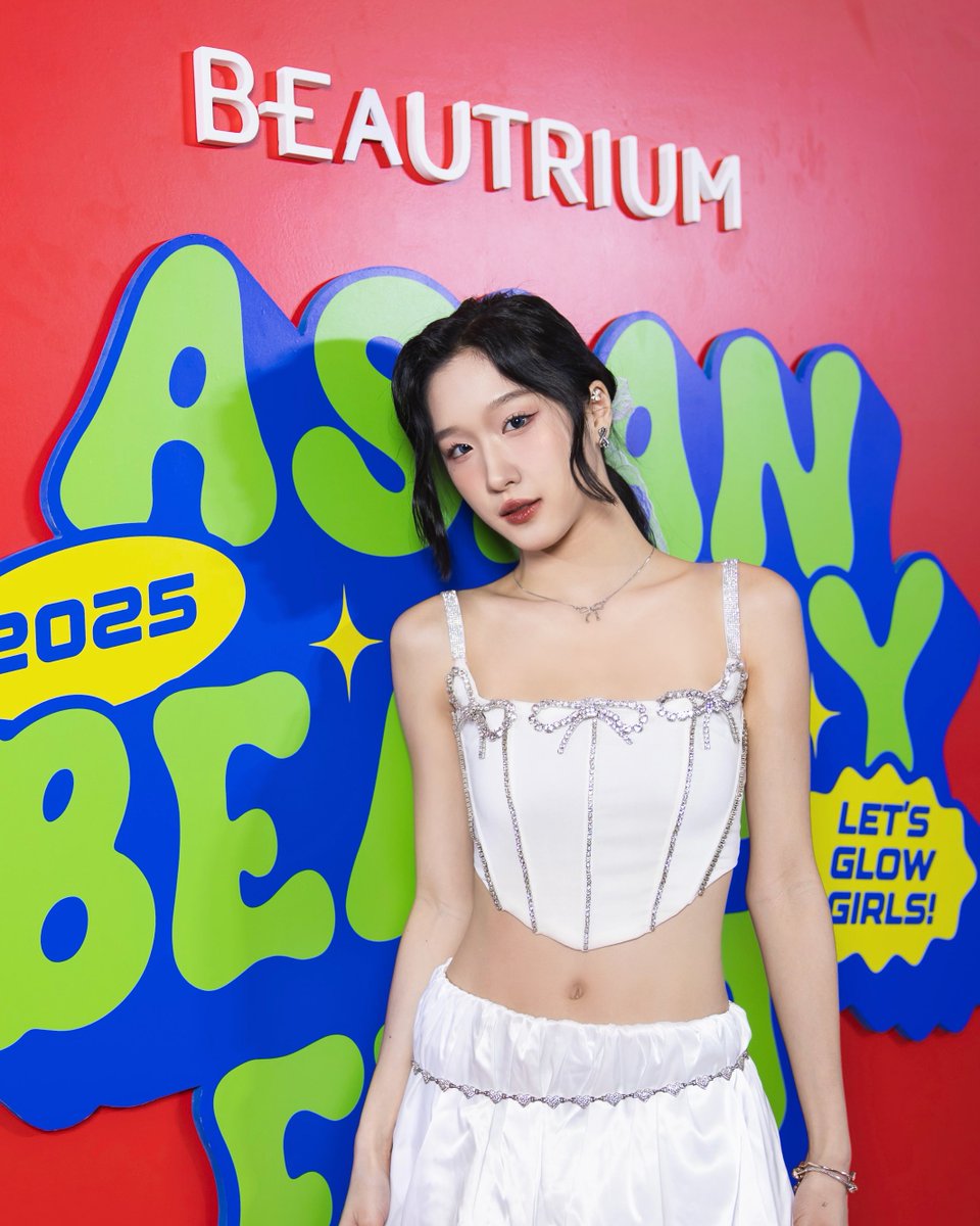 viisofficial's tweet photo. #ATOM_VIIS at BEAUTRIUM Asian Beauty Fest
#BEAUTRIUMxVIIS #BT_AsianBeautyFest2025 #ASBT #theBEAUTRIUM
#1234VIIS #วิส #GNEST
#GMMMusic #TPOP https://t.co/KQAD16idWk