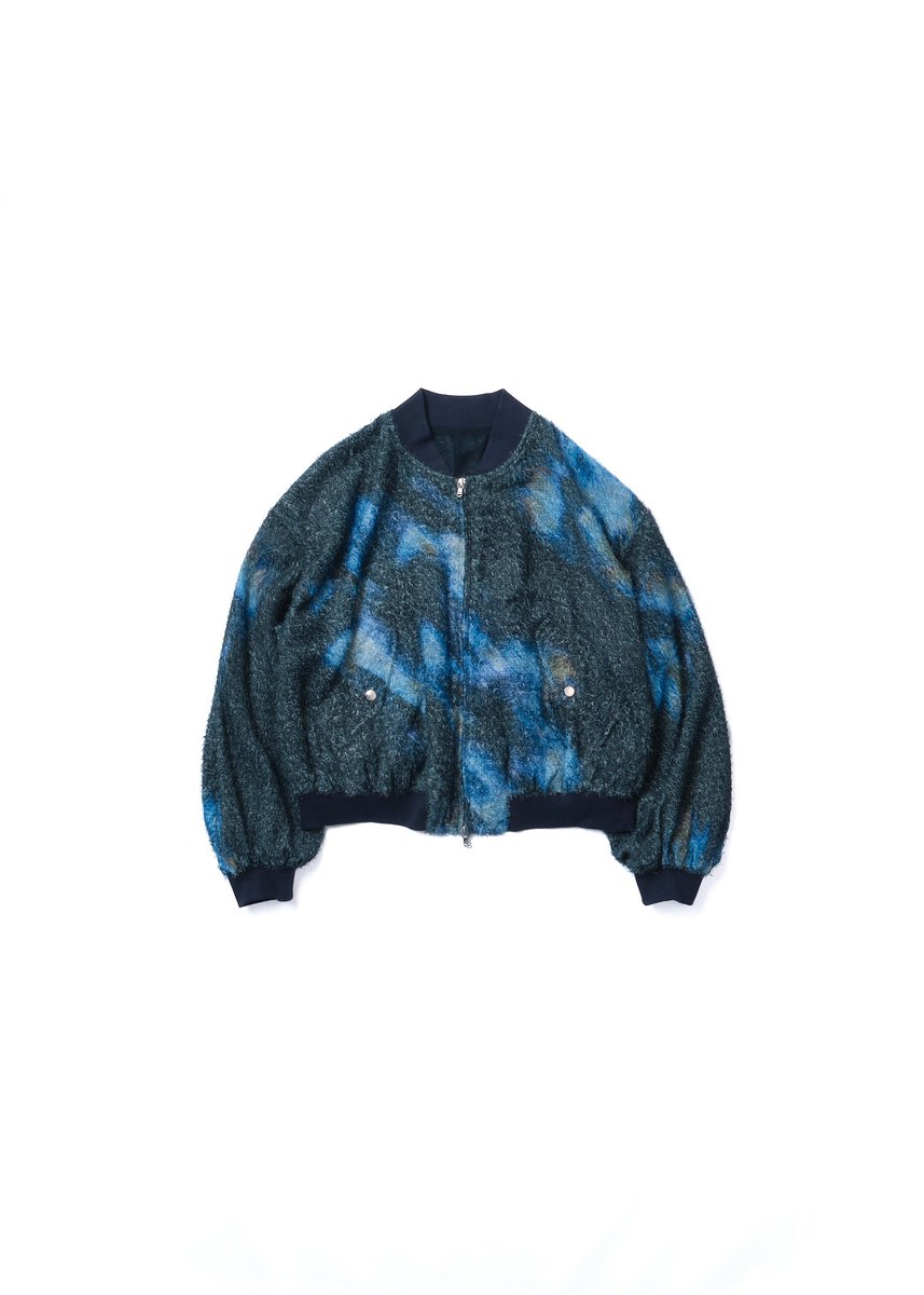 wizzard_fac's tweet photo. 📍PRINT BOMBER JACKET📍

表には毛足が特徴的な表情の素材を使用し、たっぷりしたボ リュームと、バルーン袖が立体的でフェミニンな1着に仕上がりま した。 裏の素材はメッシュ調の素材を使い清涼感と軽さを持たせています。

https://t.co/kOnKeXjNhr https://t.co/QNA4k6nqKM
