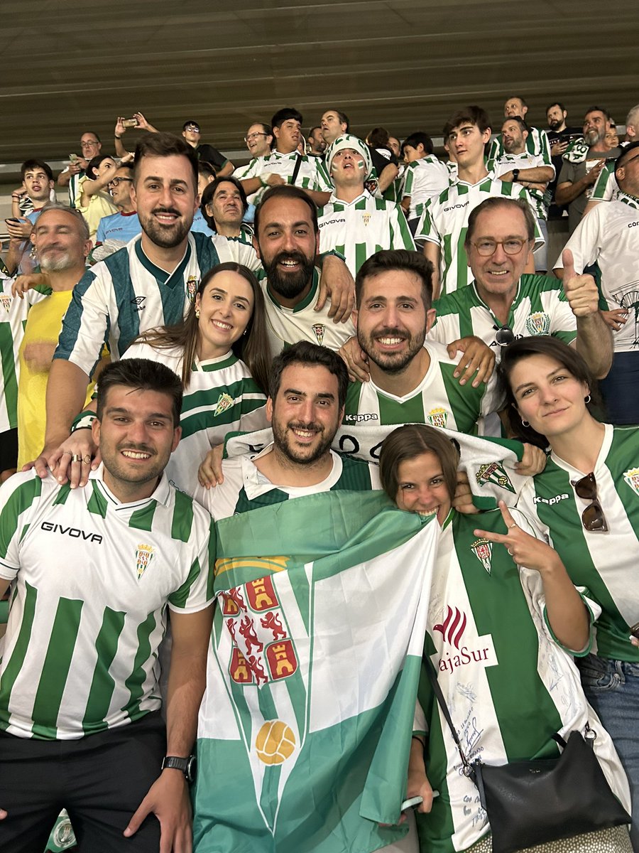 <a href="/CordobaCF_ofi/">Córdoba CF</a> para el recuerdo!