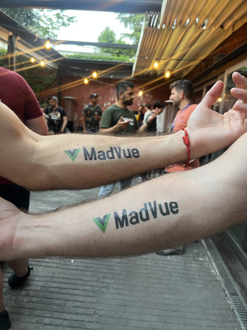 madvue_es's tweet image. Did you get the Madvue tattoo? 🫟

#Madvue #vuejs #vuejsdeveloper