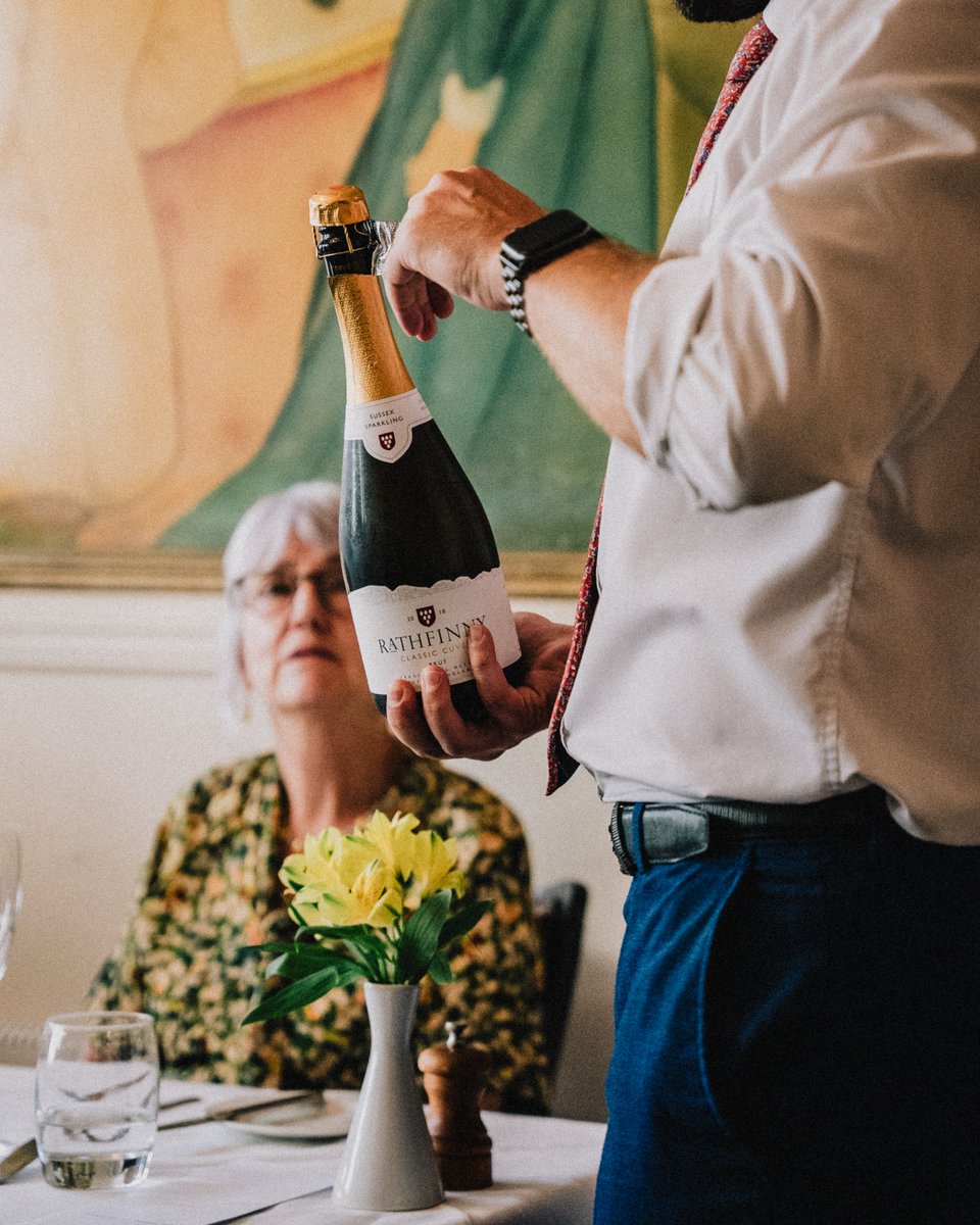 EnglishsoB's tweet image. It's English Wine Week - and we’re celebrating with a refreshed wine list, now featuring a dedicated section of English wines.
All week, enjoy a selection of sparkling wines by the glass (£16) from Sussex estates.
#EnglishsOfBrighton #EnglishWineWeek