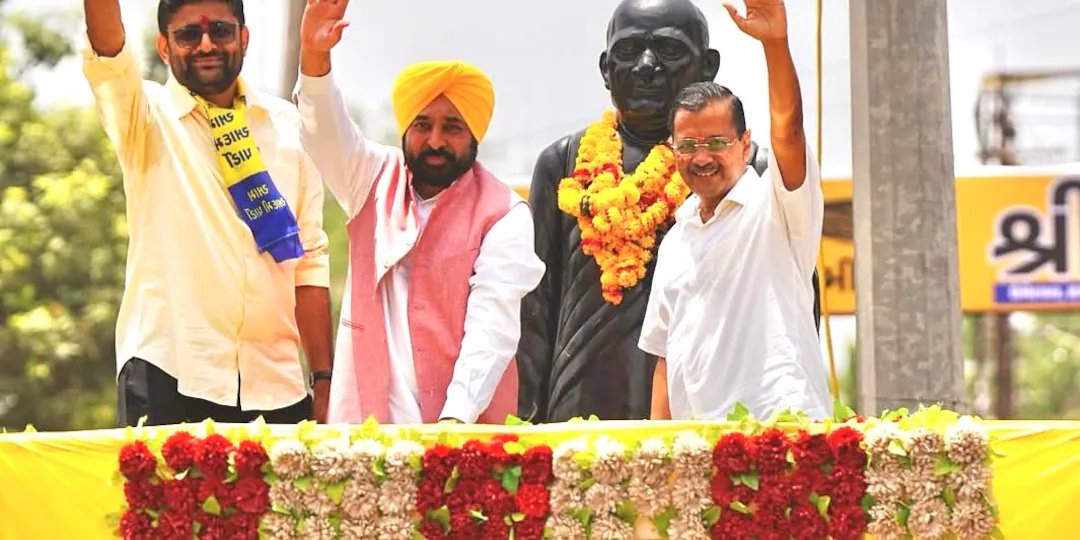 ndtv's tweet photo. AAP Wins Gujarat's Visavadar Seat, Congress Win In Kerala https://t.co/bjL0Aj2cZQ https://t.co/e2qUFeaanx
