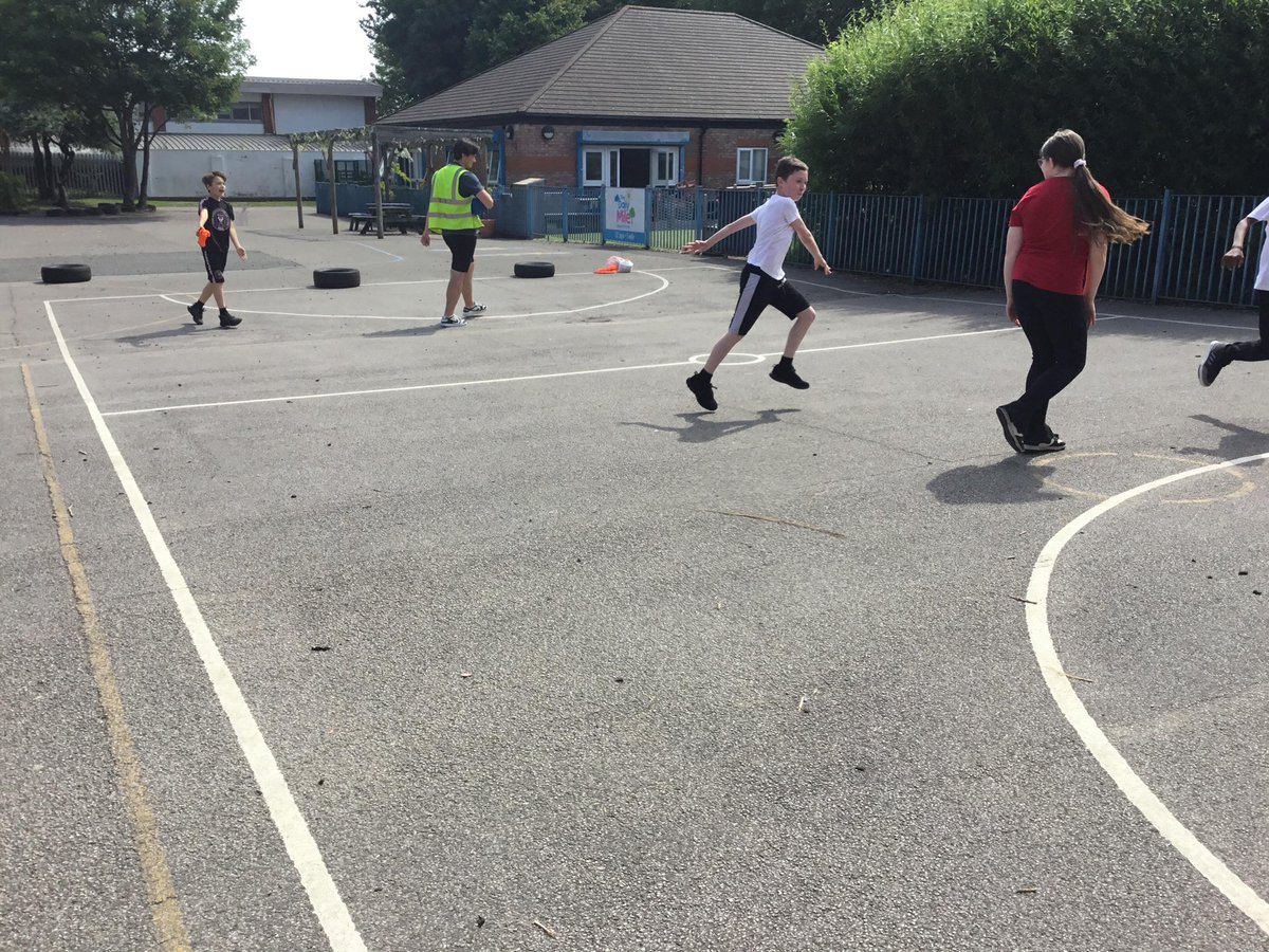 Cygnet Crew were learning all about <a href="/TommyFleetwood1/">Tommy Fleetwood</a> on Friday, in their celebration of national sports week!

They created postered all about Tommy Fleetwood and then had some fantastic games on the yard with Mr Bennett!

#RockFerryCrew #NSSW2025