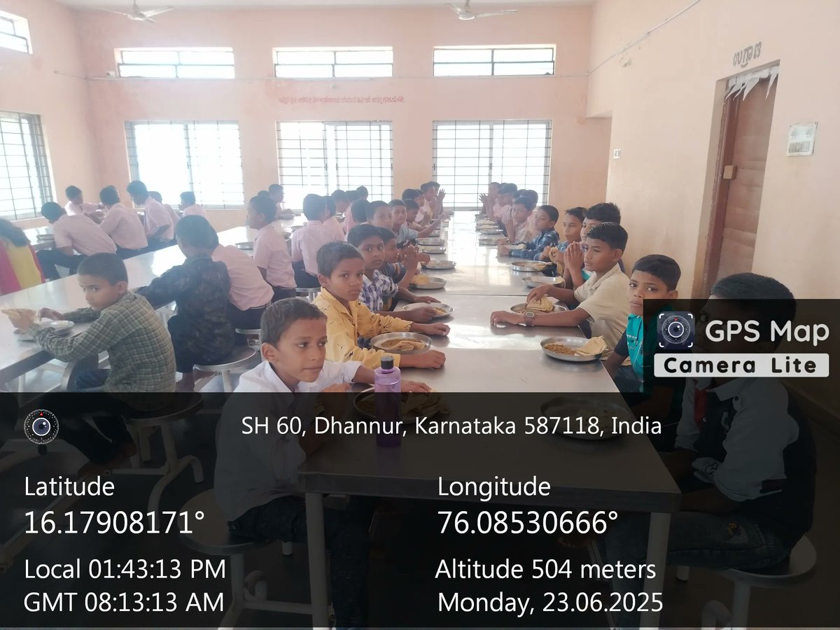 Lunch mdrs Dhannur  #SocialAudit_SWDMeals #SocialWelfare_Karnataka <a href="/SWDGoK/">ಸಮಾಜ ಕಲ್ಯಾಣ ಇಲಾಖೆ</a>