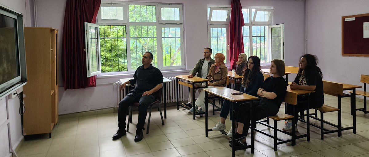 Hayrat İmam Hatip Ortaokulu (@hayratiho) on Twitter photo 💫Mesleki çalışma programımız,Milli Eğitim Bakanımız Sayın Yusuf Tekin’in açılış konuşmasıyla başladı.
Şimdi değerlendirme, yenilenme ve birlikte düşünme vakti✨
<a href="/tcmeb/">Millî Eğitim Bakanlığı</a>
<a href="/Yusuf__Tekin/">Yusuf Tekin</a> <a href="/Trabzon_MEM/">Trabzon İl Milli Eğitim Müdürlüğü</a> <a href="/hasan_uygun91/">hasan uygun</a> <a href="/HayratMEM/">Hayrat İlçe Milli Eğitim Müdürlüğü</a> <a href="/mdemircioglu01/">Mustafa DEMİRCİOĞLU</a>
#TürkiyeYüzyılı 💫Mesleki çalışma programımız,Milli Eğitim Bakanımız Sayın Yusuf Tekin’in açılış konuşmasıyla başladı.
Şimdi değerlendirme, yenilenme ve birlikte düşünme vakti✨
<a href="/tcmeb/">Millî Eğitim Bakanlığı</a>
<a href="/Yusuf__Tekin/">Yusuf Tekin</a> <a href="/Trabzon_MEM/">Trabzon İl Milli Eğitim Müdürlüğü</a> <a href="/hasan_uygun91/">hasan uygun</a> <a href="/HayratMEM/">Hayrat İlçe Milli Eğitim Müdürlüğü</a> <a href="/mdemircioglu01/">Mustafa DEMİRCİOĞLU</a>
#TürkiyeYüzyılı