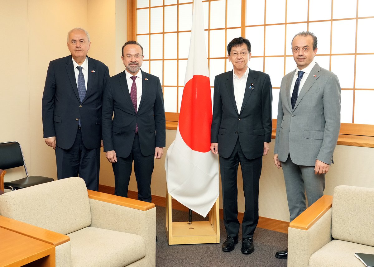 On June 23, Parliamentary Vice-Minister for Foreign Affairs MATSUMOTO received a courtesy call by Prof. Dr. Mustafa Verşan Kök, the Rector of the Turkish-Japanese Science and Technology University (TJU) and the Chair of the Council of the TJU, who are visiting Japan under the