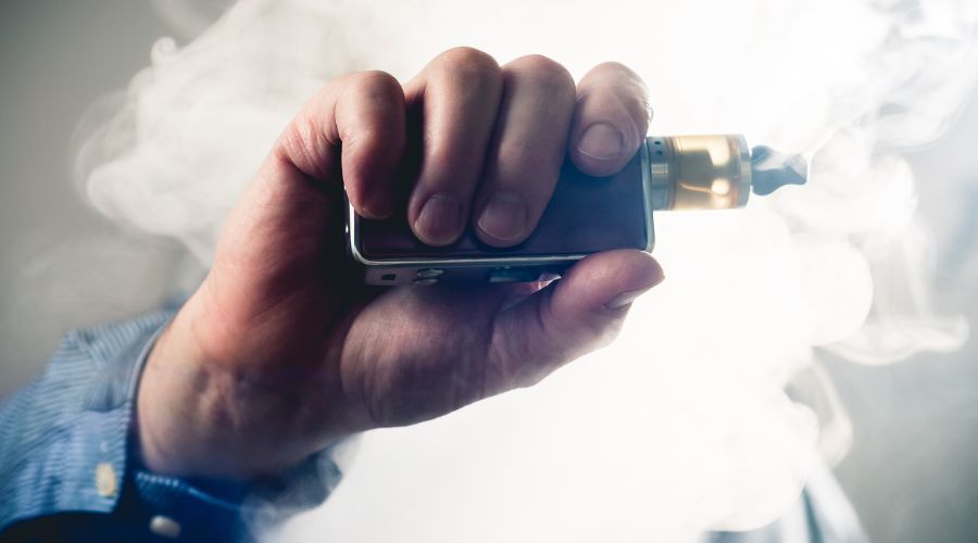 ☁️ Following the ban on single-use vapes, Fresh have published advice for people using them as tools to quit smoking, including reusable and refillable versions to reduce the risks of tobacco smoking and to save money. 

Read more here 👉  bit.ly/3GZjNOl