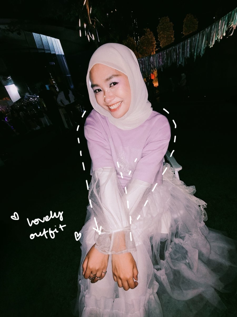 Stop posing like it’s 2012 😮‍💨 Don’t just smile — serve that main character stare
#OPPOReno14Series5G got you glowing 

Pre-order now and enjoy benefits worth RM2,396*: bit.ly/Reno14Series 
*T&amp;Cs Apply. While Stocks Last.