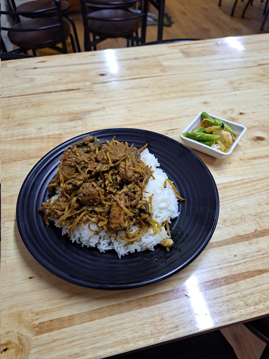 ទើបរកបាយញ៉ាំ ថ្ងៃសម្រាកខ្ជិលតែចឹង