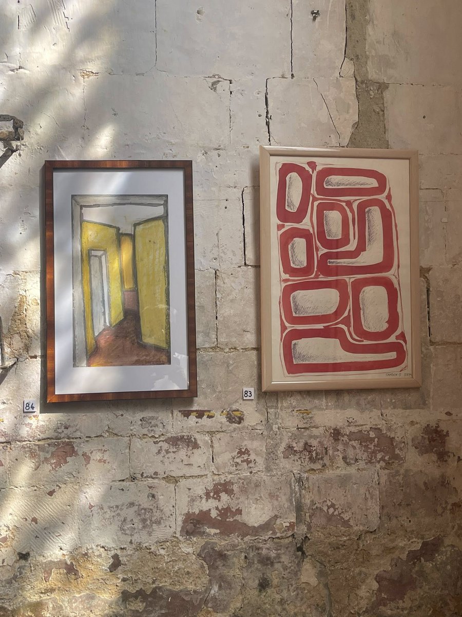 Vernissage en l’église de Fieffes-Montrelet des oeuvres de Gilbert CAMPION, artiste éclectique (peintures, dessins, sculptures, tapisseries). Le chemin de croix de Gilbert Campion, 14 tableaux sculptés en relief sur du bois de chêne, a été installé grâce au don de la famille.