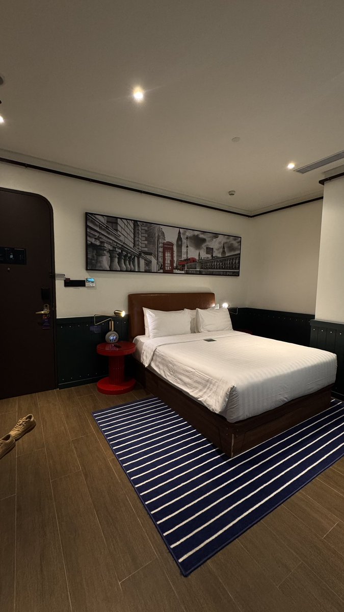 99iggle's tweet photo. Dadakan book hotel di Jakarta Pusat under 1mio, dan gak nyesel sama sekali padahal tipe terendah. I mean they have tennis court 🎾, ping pong🏓, laundry room, kids friendly pool, kids friendly room, gym, and all aesthetic spots! https://t.co/88PB090GJJ