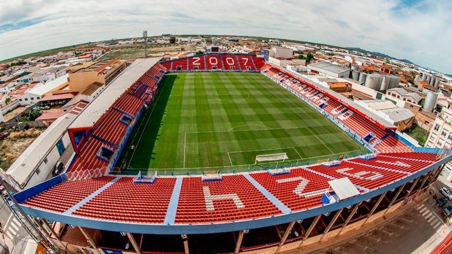 🏟 Los estadios que, si no hay sorpresas, estarán en el Grupo IV de Segunda RFEF.

🤩 Se vienen On Tour y ambientes muy buenos, con sabor a antaño.

<a href="/recreoficial/">RC Recreativo de Huelva</a> <a href="/RealJaenCF/">Real Jaén C.F.</a> <a href="/CDExt1924/">CD EXTREMADURA</a>