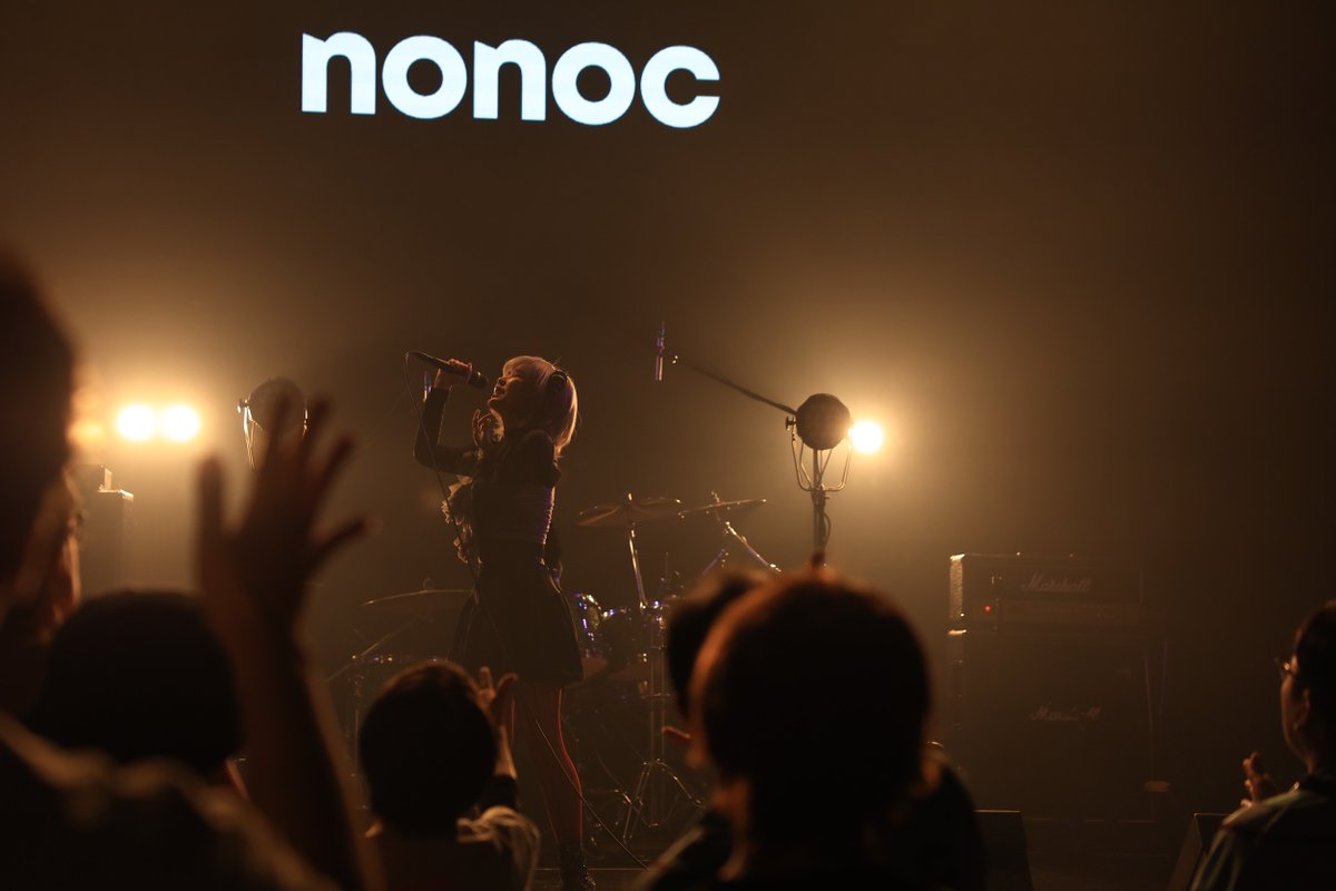 Appearance_net's tweet photo. 昨日は「Appearance REAL OSAKA」アーカイブ生放送ありがとうございました！
7月6日(日)23:59まで自由に観れますのでぜひともチケットをお買い求めください。

🎉「Appearance REAL OSAKA」ライブアーカイブ配信🎉

＜ご視聴はこちらから＞
https://t.co/QbCz042fJV

＜出演＞
・ #奏みみ （リアみみ）
・ #nonoc サポートキーボーディスト: #佐藤純一 （fhána）
・ #Sifar （生バンド編成シルエットライブ）

シンガーのnonocさんのステージではサポートキーボーディストとしてfhánaの佐藤純一さんがゲスト出演！

そして奏みみさんは「リアみみ」、Sifarさんはシルエットライブでの生バンド編成と、スペシャルな1日となった当日の興奮を高画質カメラと高音質RECにてお届けいたします。

※登録とチケットの購入が必要です
放映時間:120分（アーカイブあり）

チケット販売:7月6日(日)20:00まで

※ご注意ください
本配信に関して、録音録画、スクリーンショットおよび画像や動画のSNSへのアップロードは禁止とさせていただきます。
※当日タイムテーブルにありましたDJパート、ダンスショウケースは含まれておりません。nonocさん、奏みみさん、Sifarさんのライブパートのみのアーカイブとなります。

#Appearance
#AppearanceREAL
#アピアランス