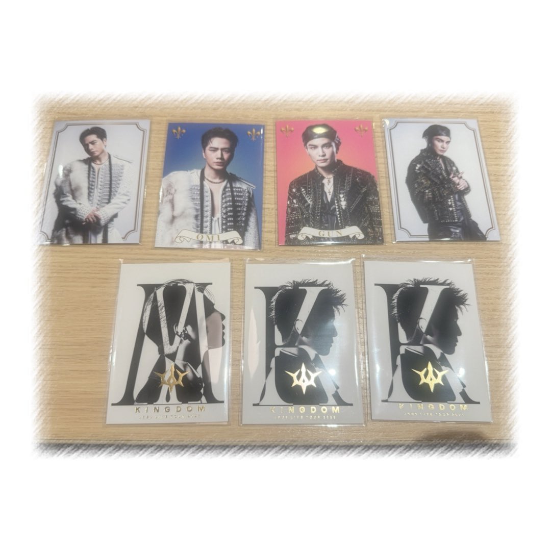 T_JSB_G's tweet photo. 前回みたいに岩田さんシクレ
自引きできなかったけど
おみちゃんシクレ自引きした✌︎( ˙-˙︎︎︎  )
隆二のシクレ2枚でて笑ったけど
両方岩田さんに変わってはっぴー♡ https://t.co/3RBc52jsgd