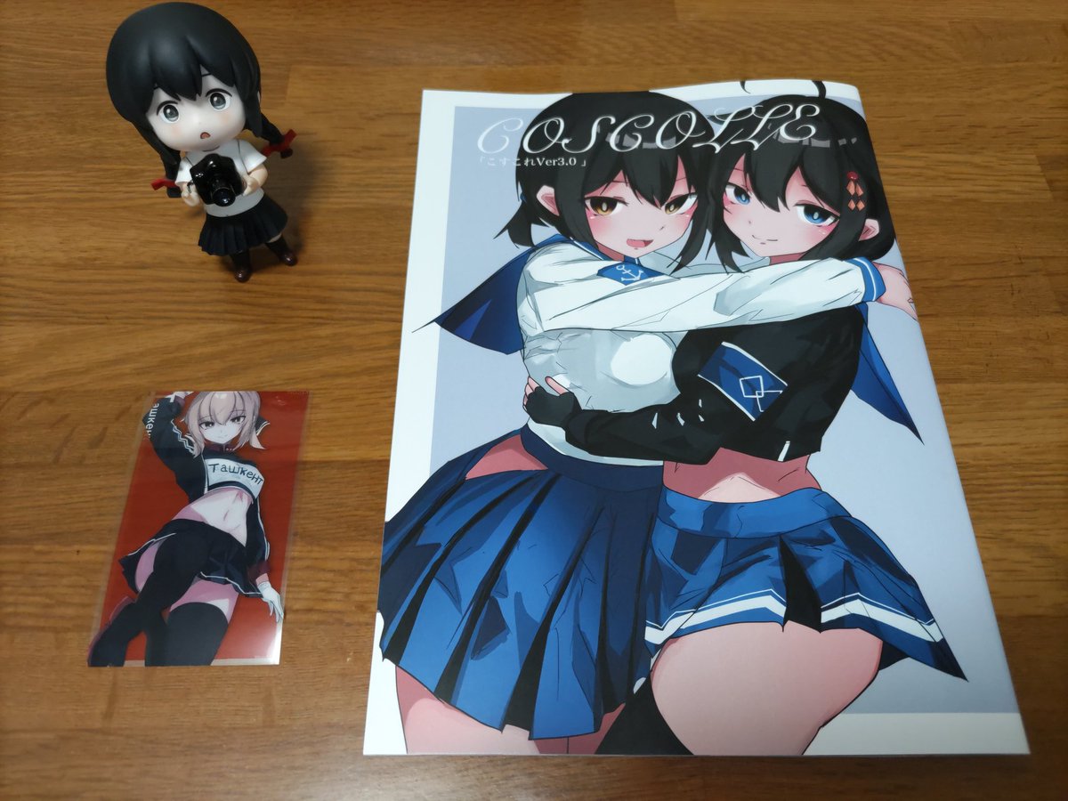 そしてミロン先生<a href="/MironA33/">ミロン</a> 
コスプレして「おしぐ〜」とか言ってる印象が強いけど、絵もけっこう描かれるんですね😳
時雨だけじゃなくて榛名とかあまつんとかあります。前半はレーシングスーツで肌の露出少ないですが、ミロン先生の子は目が妖しいので妖艶さがありますね😚
#FD神戸