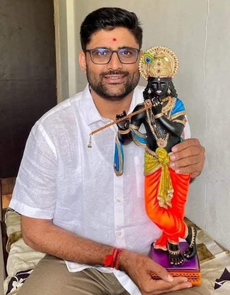 Kamlesh Kumar Gupta (@kamlesh10303088) on Twitter photo हार्दिक शुभकामनाएं और बधाई.. 🙏🙏
हवलदार की नौकरी छोड़ कर राजनीति मे आए <a href="/AamAadmiParty/">AAP</a>Gujarat के लोकप्रिय नेता श्रीमान <a href="/Gopal_Italia/">Gopal Italia</a> जी ने विधानसभा क्षेत्र-विसावदर के उपचुनाव मे शानदार जीत दर्ज की।
@AamAadmiParty <a href="/ArvindKejriwal/">Arvind Kejriwal</a> हार्दिक शुभकामनाएं और बधाई.. 🙏🙏
हवलदार की नौकरी छोड़ कर राजनीति मे आए <a href="/AamAadmiParty/">AAP</a>Gujarat के लोकप्रिय नेता श्रीमान <a href="/Gopal_Italia/">Gopal Italia</a> जी ने विधानसभा क्षेत्र-विसावदर के उपचुनाव मे शानदार जीत दर्ज की।
@AamAadmiParty <a href="/ArvindKejriwal/">Arvind Kejriwal</a>