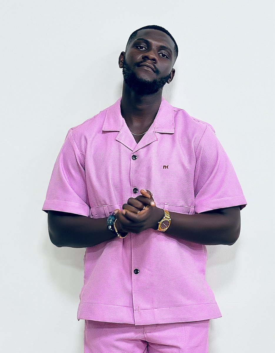 _marcot_gh's tweet image. Cheers to us that push life without rich parents🔱