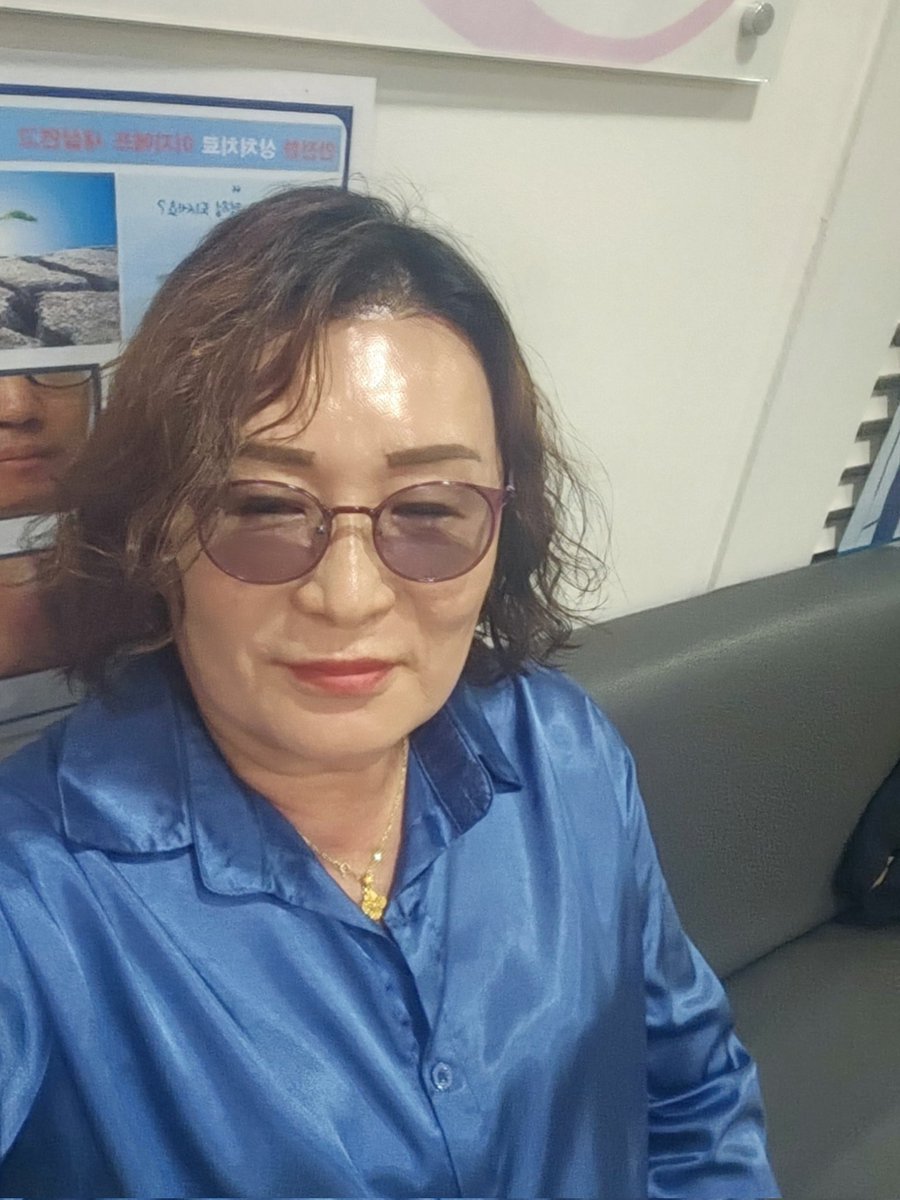 운전하다 이태원지나가는길에 데뽀 비타민D 맞으러옴