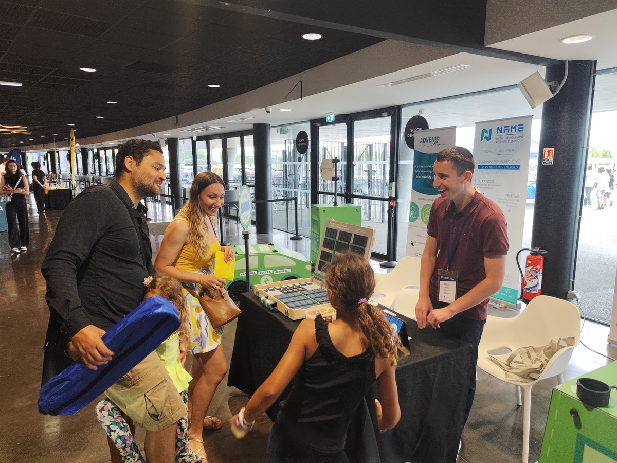 Association NAME tweet media