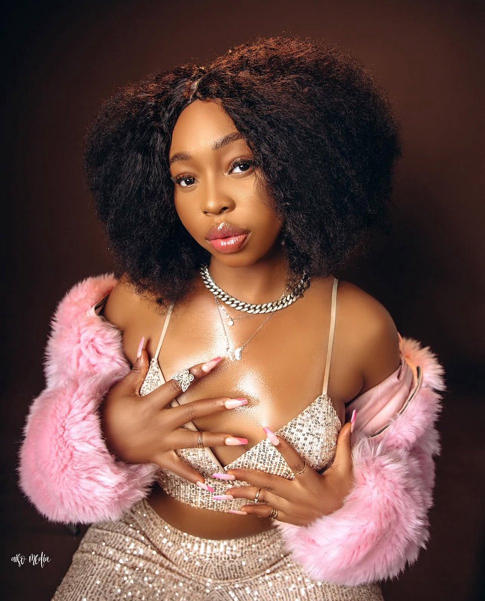 When it comes to fashion, give them their flowers 💐