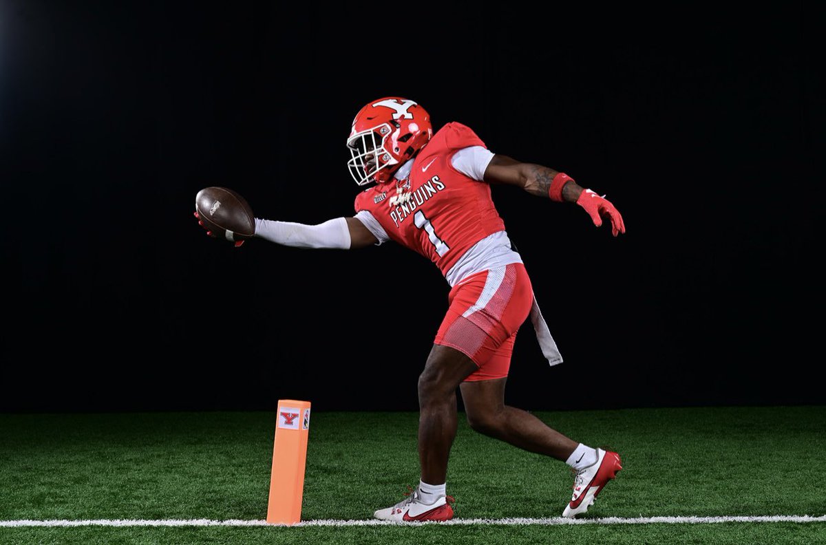 New Team, Same Dreams. New Number, Same Me. Get ya 🍿 ready… <a href="/jjwilson_7/">Coach JJ</a>