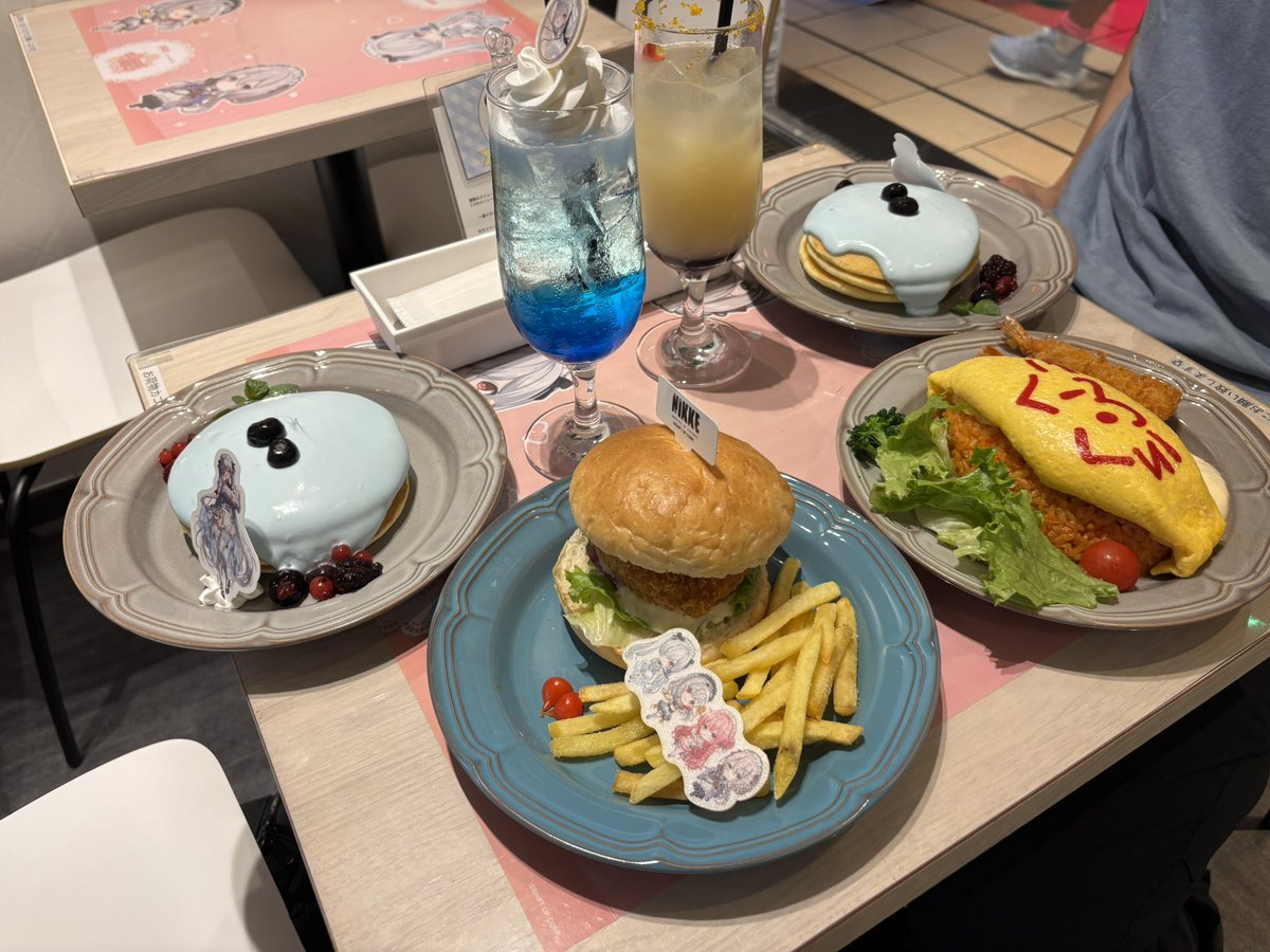 Mg0220PSG's tweet photo. ニケのコラボカフェ
グッズ買いすぎ https://t.co/RPLo6eBS6d