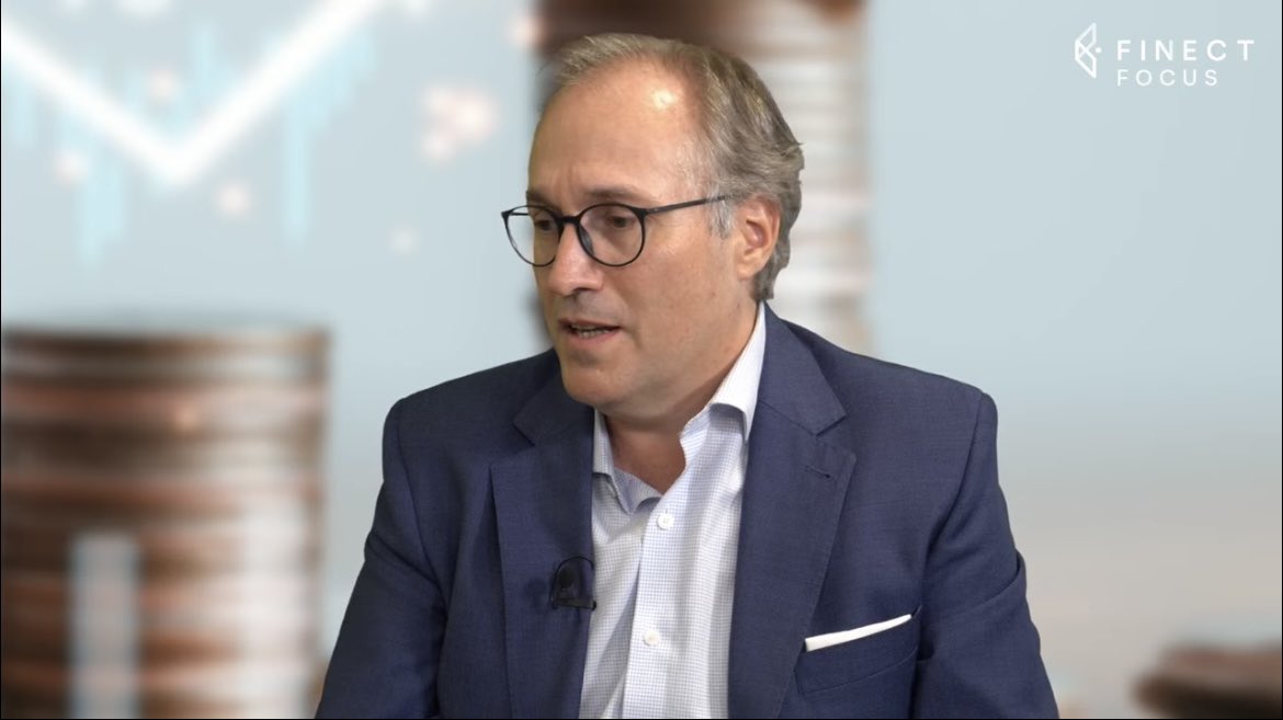 Renta4Gestora's tweet image. “El crédito ha tenido mucha menos volatilidad, está absorbiéndola mucho mejor que los tipos de interés. Estar invertido en crédito sí te ha aportado valor a la gestión”, destaca nuestro director de inversiones de renta fija, @jivictoriano, en @finect 

#Entrevista #FinectFocus