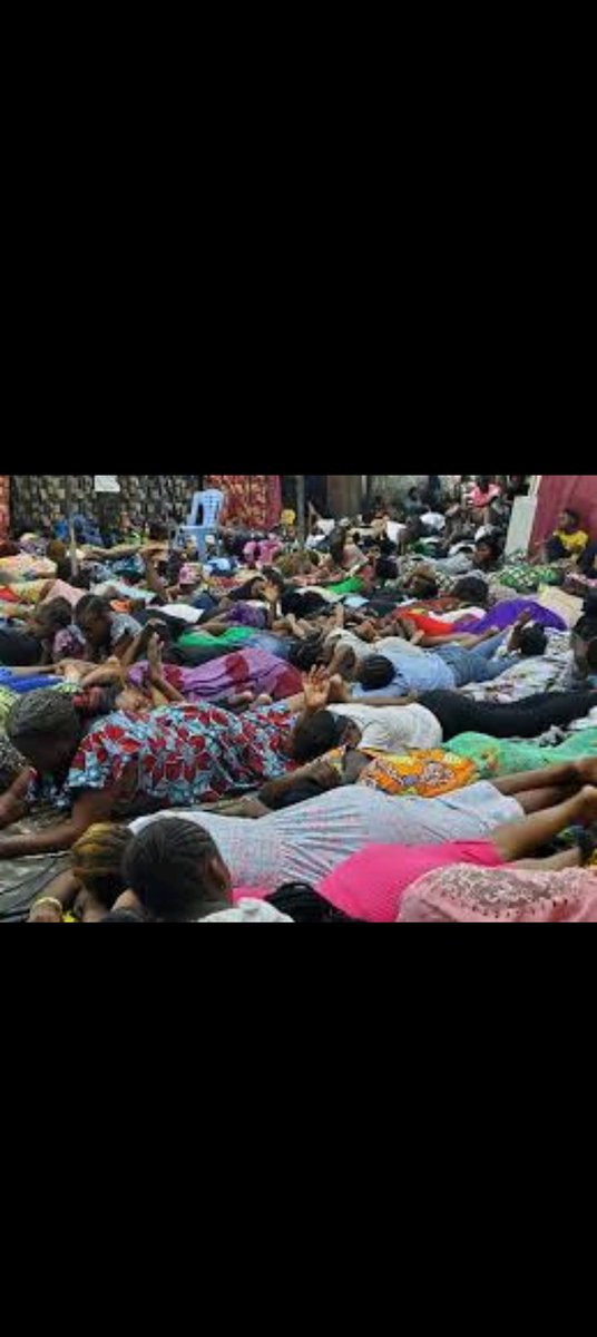 JosepascalDiyok's tweet photo. Les prières contre le tueur Kagame s'intensifient et commence à l'atteindre. Toutes les flèches ainsi que la malédiction lui sont visées de tout bord et spécialement par les mamans qui ont opté pour le TOLO NA SE  jusqu'à la victoire.

@IsralMutombo11 
@lusakuenoc 
@du_kaps https://t.co/rjTEzOwRS1