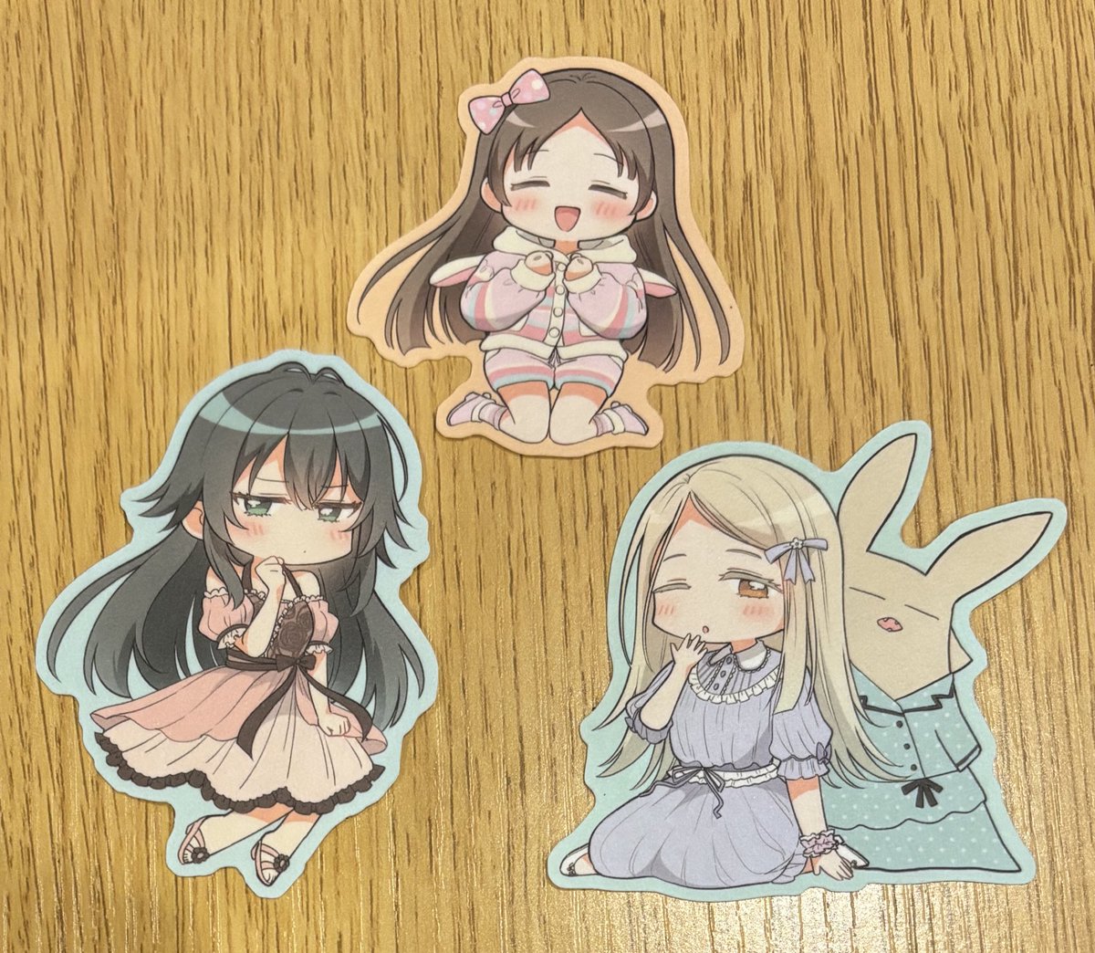 「#ISF14 で頒布する手毬・千奈・広のミリシタパジャマステッカー届いた〜 コッ」|藤咲@商業TL連載中のイラスト