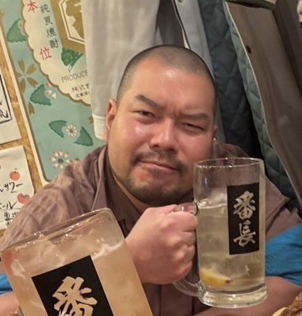 bar_HomeSick's tweet photo. #BarHomeSick
6月23日月曜日のホームシックは18時オープン!
担当はヒロトとシュンイチ!
3500円飲み歌い放題!
25時まで!
HMSKファイナルまであと3日!
笑顔で歌って迎えましょう!
リモート乾杯もたくさんありがとうございます!!
https://t.co/D4KeOO6HLE
今夜もお待ちしてまーす! https://t.co/XOfrxPGFxR