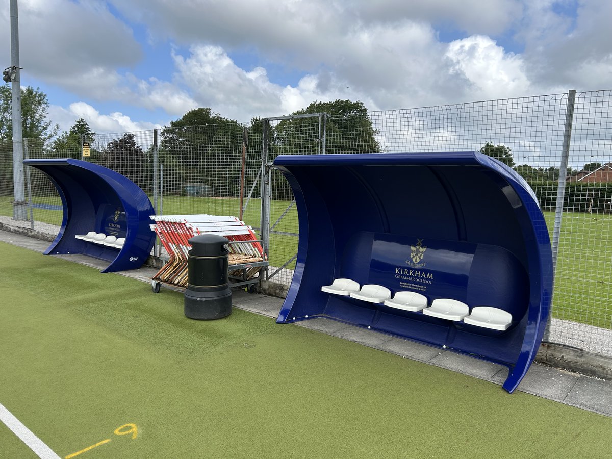 StuartCanvas's tweet image. 2 x Fibretech Pro Shelters delivered &amp;amp; installed at Kirkham Grammar School 🏫💪 A major investment for the school! Proud to support top-quality sports facilities. #StuartCanvas #FibretechPro #SchoolSports #InstallationComplete