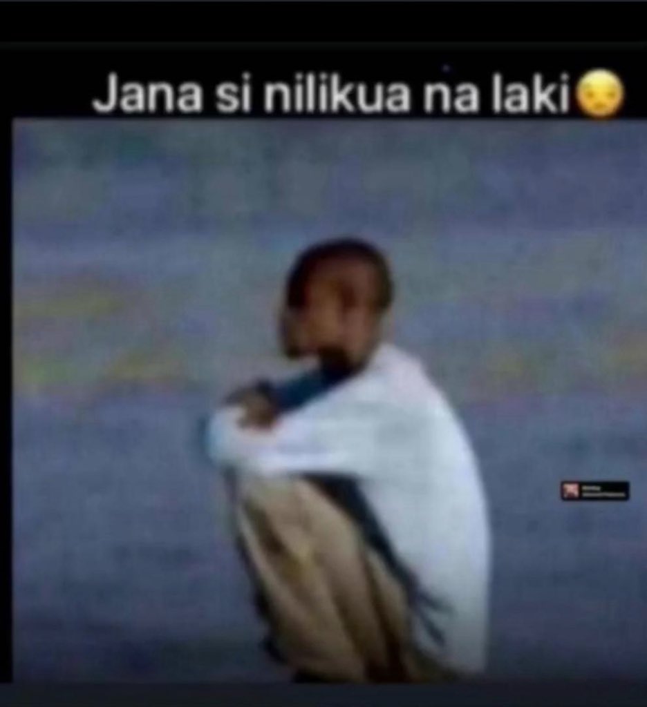 Sa hii hata ya chai sina😒😒
Haya matajiri zangu naombeni oda za viatu.