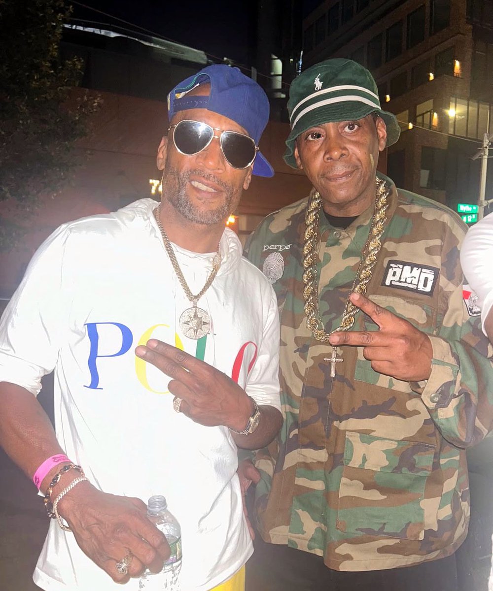 HHBITD's tweet image. Lord Jamar and Parrish (EPMD)
@lordjamar @PMDofEPMD
#HipHop #BrandNubian #EPMD
