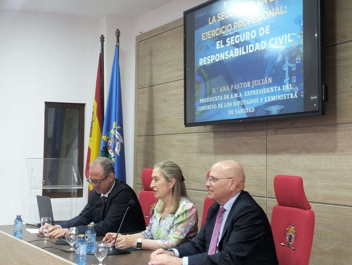Hemos vivido una semana intensa en el Icamelilla en la que el exMinistro de AAEE Margallo realizó un gran análisis  sobre la situación geopolítica en el mundo y Ana Pastor exMinistra de Sanidad,exPresidenta del Congreso, presidenta de AMA sobre el seguro de responsabilidad civil