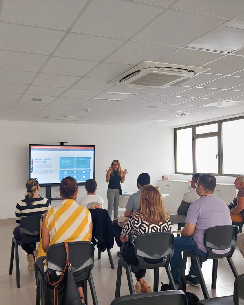 EN Grupo Valora nos sumamos con orgullo al programa Contrata SIN de Cruz Roja: una iniciativa que rompe barreras y desafía etiquetas.

Gracias Montse, por llevar con tanta cercanía y compromiso esta acción que conecta con nuestro propósito 🌍

#InclusiónLaboral #CompromisoValora