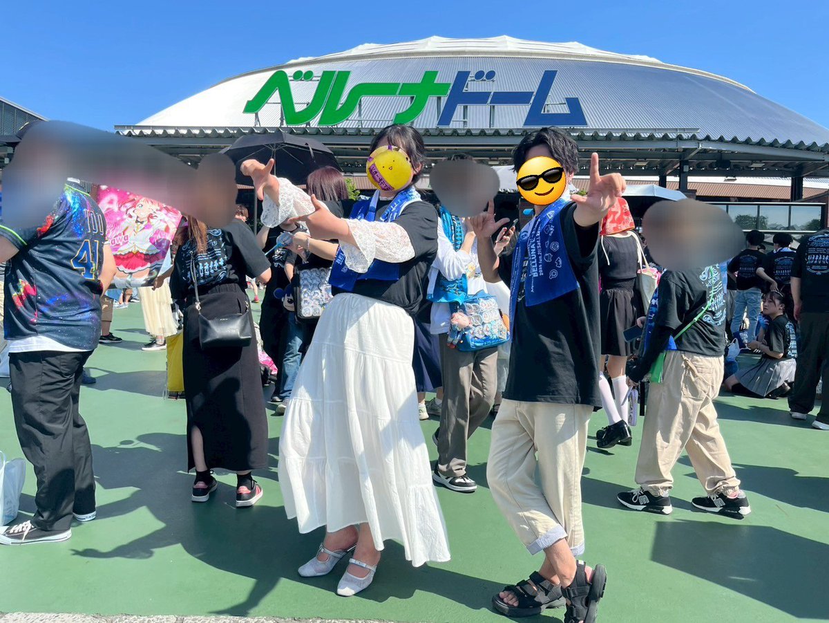 littledemon333's tweet photo. ライブ、本当に最高でした。

この10年、私の青春はAqoursと共にありました。Aqoursに出会えて、Aq追えて本当によかった。何も好きなものがなかった私に、心から好きだと思わせてくれたAqours。ずっと心の支えでした。

形は変わってしまうけれどこれからもずっと大好き！！❤️😈
#Aqours_永久Stage https://t.co/kblBtW0GQS