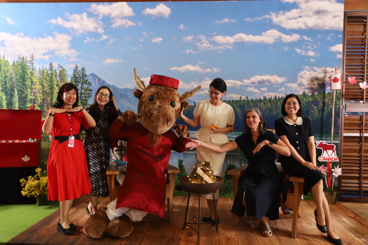 From coast to coast to coast, Canada’s vibrant cuisine, summer spirit, and signature warm hospitality were on full display.
Thank you to all our friends and partners who joined us in making this celebration truly special!
2/2