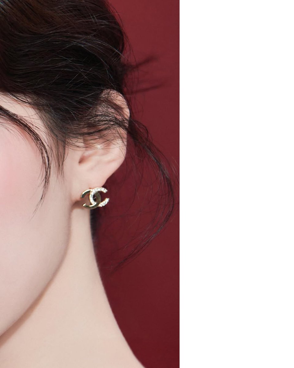 Go Youn Jung for Chanel Beauty
Harper's Bazaar Korea
July 2025 cover
#GoYounJung #고윤정