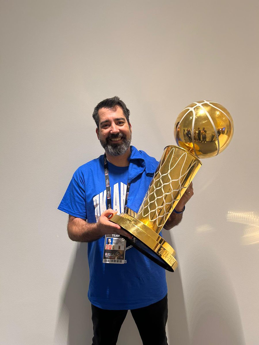 Orgullo y admiración máxima por mi amigo Ramón Carbonell. Uno de los mayores talentos del baloncesto español.