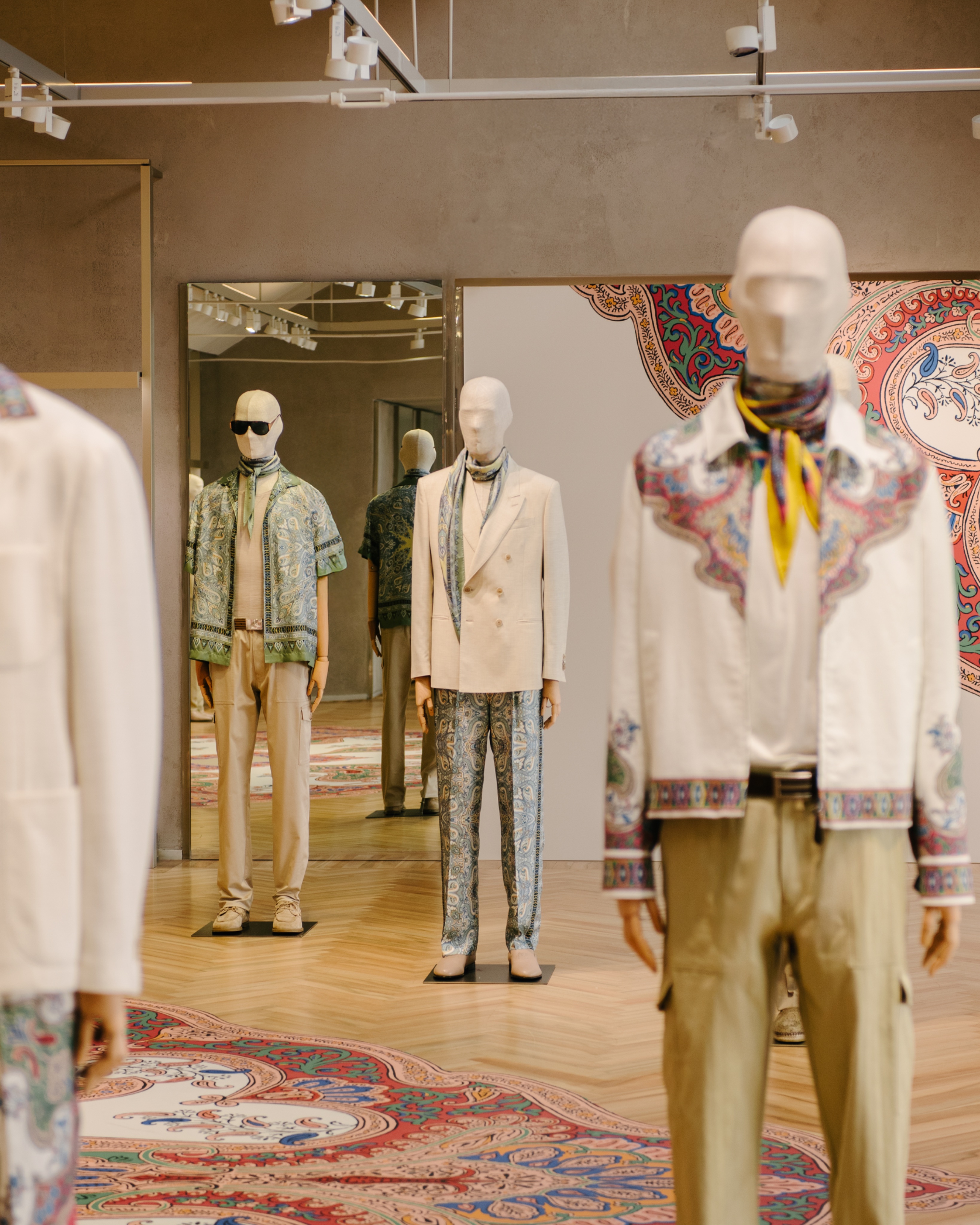 最終値下げ セール☆極美品 ETRO エトロ 洗練 プレシャス シルク