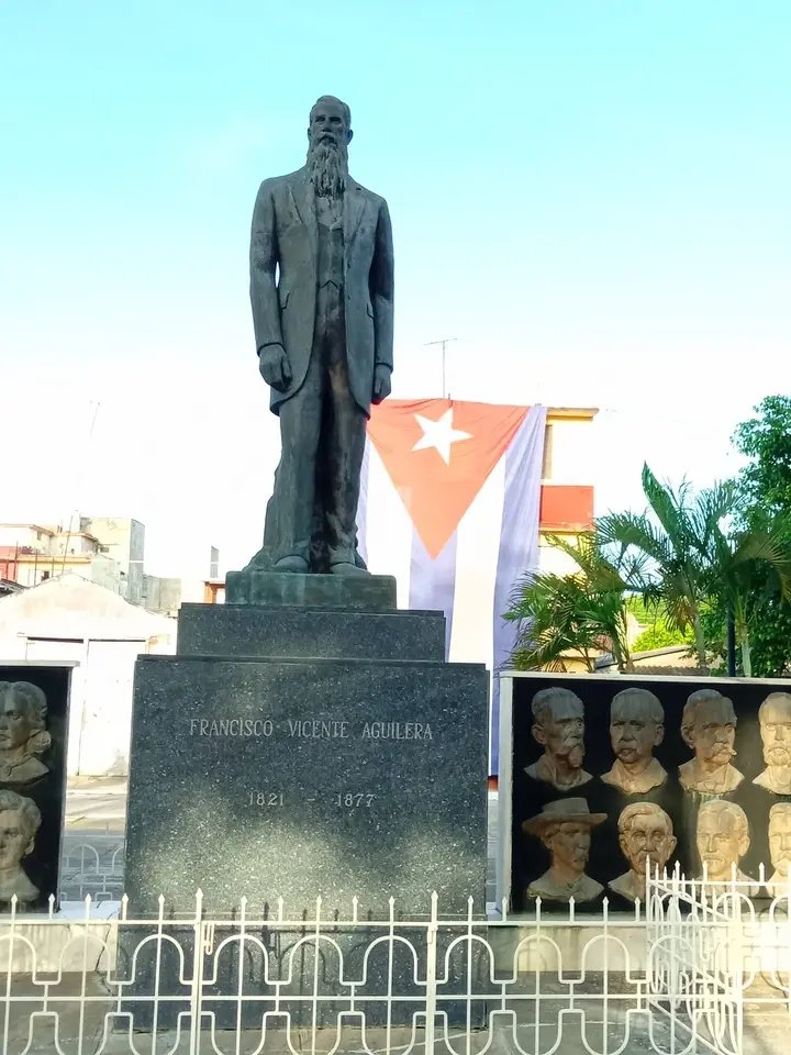 HolguínSí (@holguinsi) on Twitter photo Ya es #LunesConMarx y desde #HolguínSí recordamos el aniversario 204 del natalicio de Francisco Vicente Aguilera. Hoy su legado de mambí continua vigente en los jóvenes cubanos. #CubaViveEnSuHistoria <a href="/IzquierdaUnid15/">Izquierda Latina 💪</a> . Ya es #LunesConMarx y desde #HolguínSí recordamos el aniversario 204 del natalicio de Francisco Vicente Aguilera. Hoy su legado de mambí continua vigente en los jóvenes cubanos. #CubaViveEnSuHistoria <a href="/IzquierdaUnid15/">Izquierda Latina 💪</a> .
