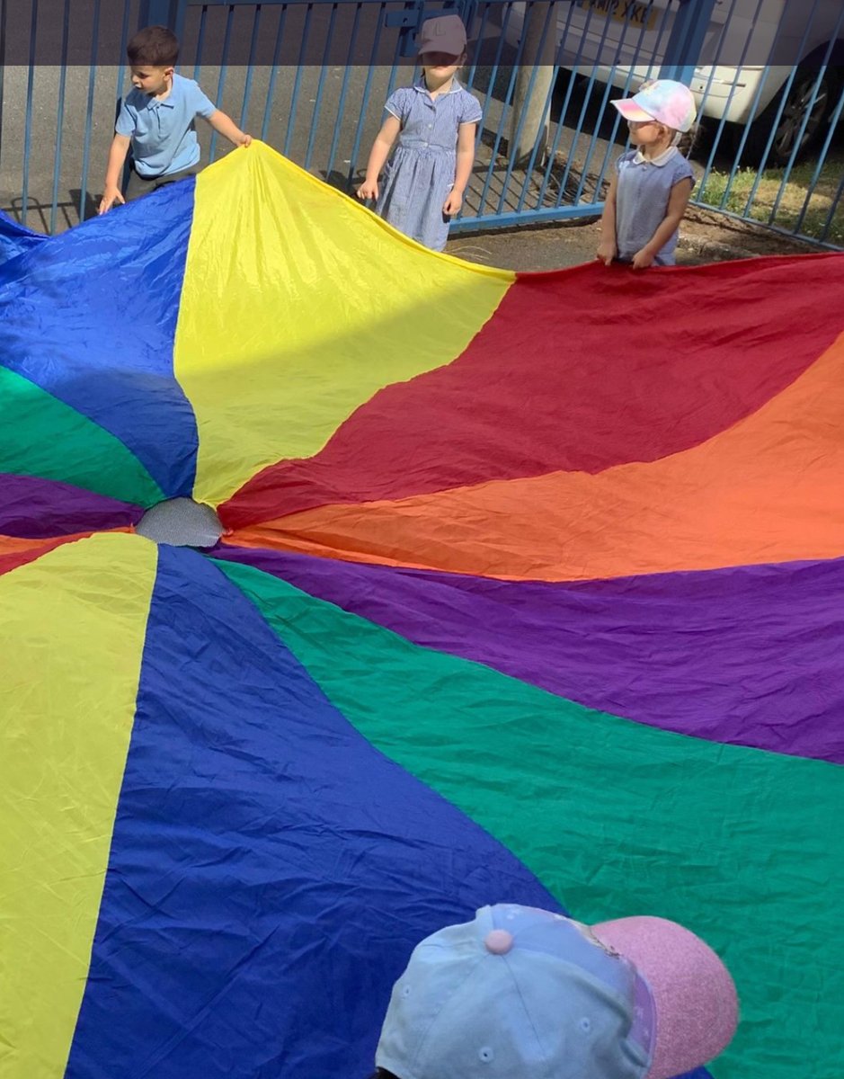 The children in Nursery Wrap have enjoyed the sunshine. They sang nursery rhymes while lifting the parachute up and down.
The topic this week was under the sea, the children developed their scissor control skills by rescuing the sea animals that were wrapped up in wool.