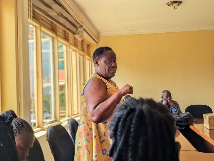 Philip 🅰️ (@ajutu_philip) on Twitter photo Madam Margaret Ssentamu, Executive Director of Uganda Women's Association, shares insights on using media to combat Gender-Based Violence. They're training media professionals in responsible writing & sensitive media questioning.
cc: <a href="/KCCAUG/">Kampala Capital City Authority (KCCA)</a>
#PHAUCARES|#GBVResponse Madam Margaret Ssentamu, Executive Director of Uganda Women's Association, shares insights on using media to combat Gender-Based Violence. They're training media professionals in responsible writing & sensitive media questioning.
cc: <a href="/KCCAUG/">Kampala Capital City Authority (KCCA)</a>
#PHAUCARES|#GBVResponse