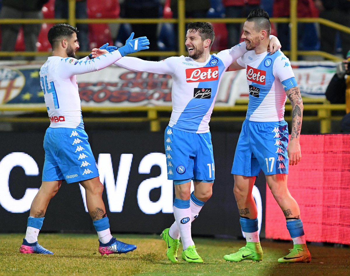 _BeFootball's tweet photo. Mertens 🇧🇪 ✖️Hamsik 🇸🇰 ✖️Insigne 🇮🇹 

𝗖’𝗘́𝗧𝗔𝗜𝗧 𝗙𝗢𝗢𝗧𝗕𝗔𝗟𝗟. 🍿⚽️❤️ https://t.co/uBFnj7ZaDO
