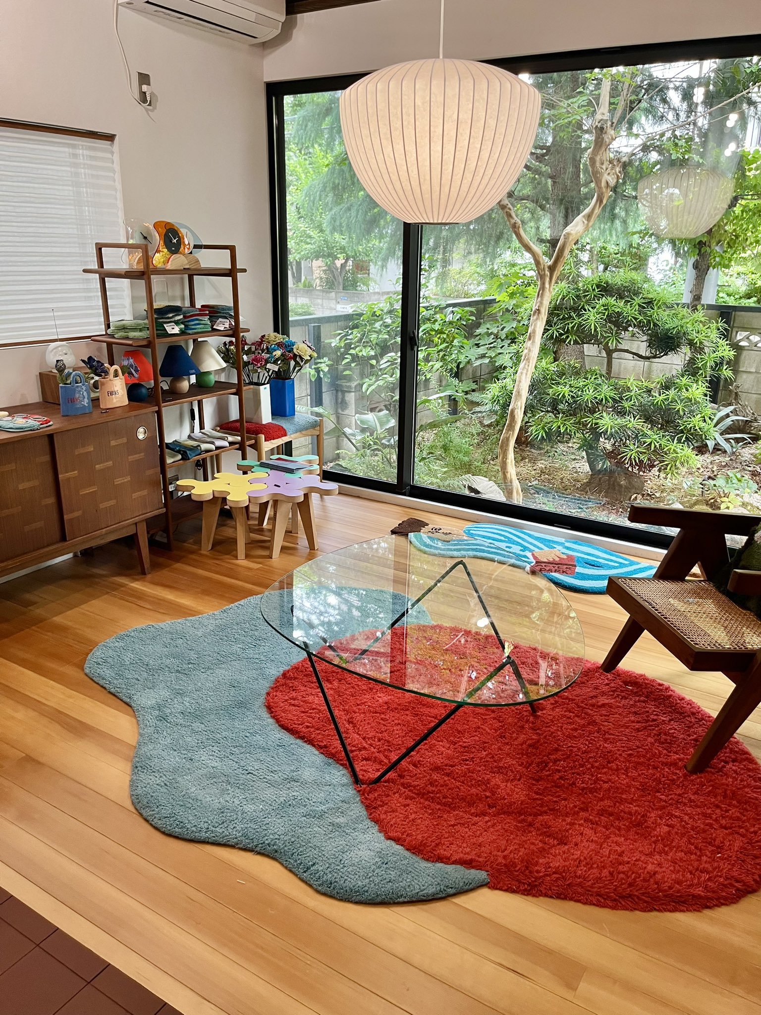EVANS ROOVICE CLOVER STOOL MIYOSHI RUG
