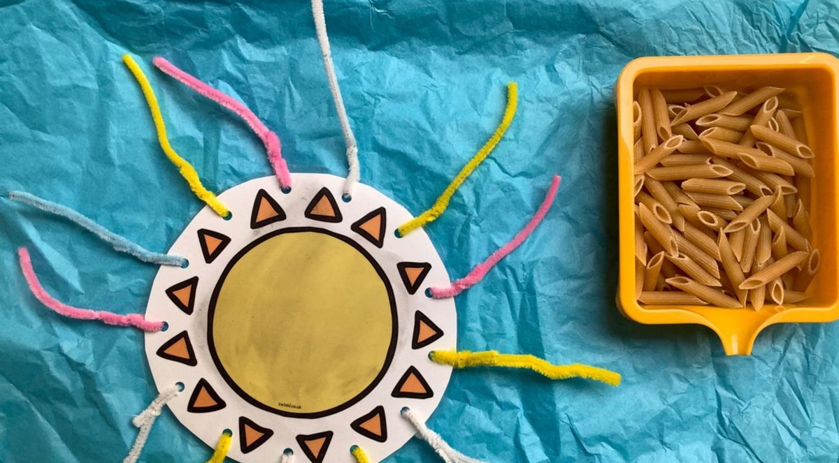 The children in Nursery Wrap took part in a threading activity. They not only used their fine motor skills, they also counted the pasta shells. Well done children!