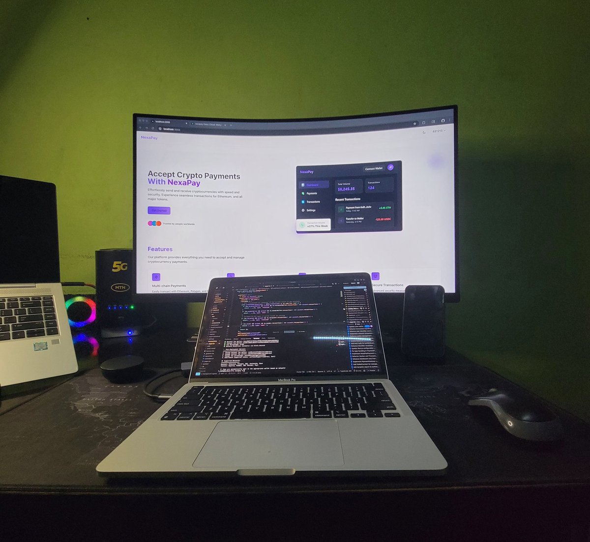 chryzcode's tweet image. Cheers to a new week 🥂